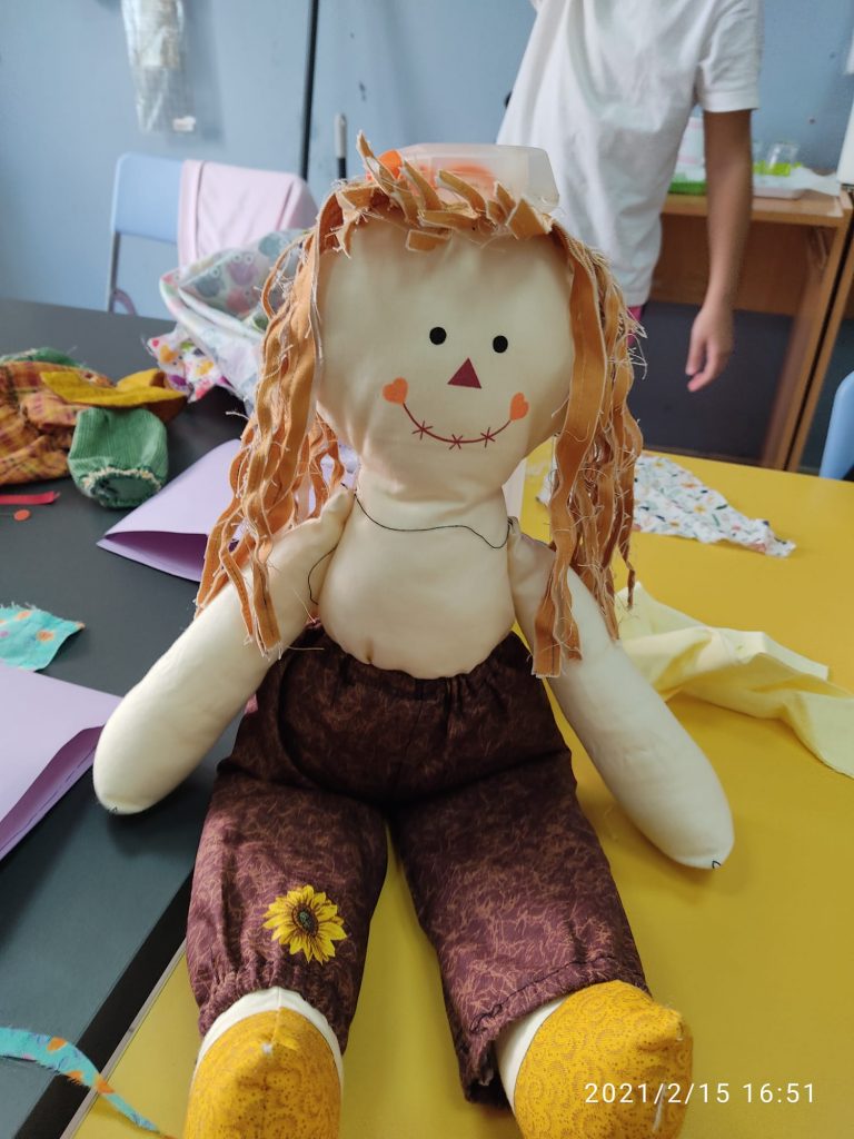 Pelo y pantalones de Sarito